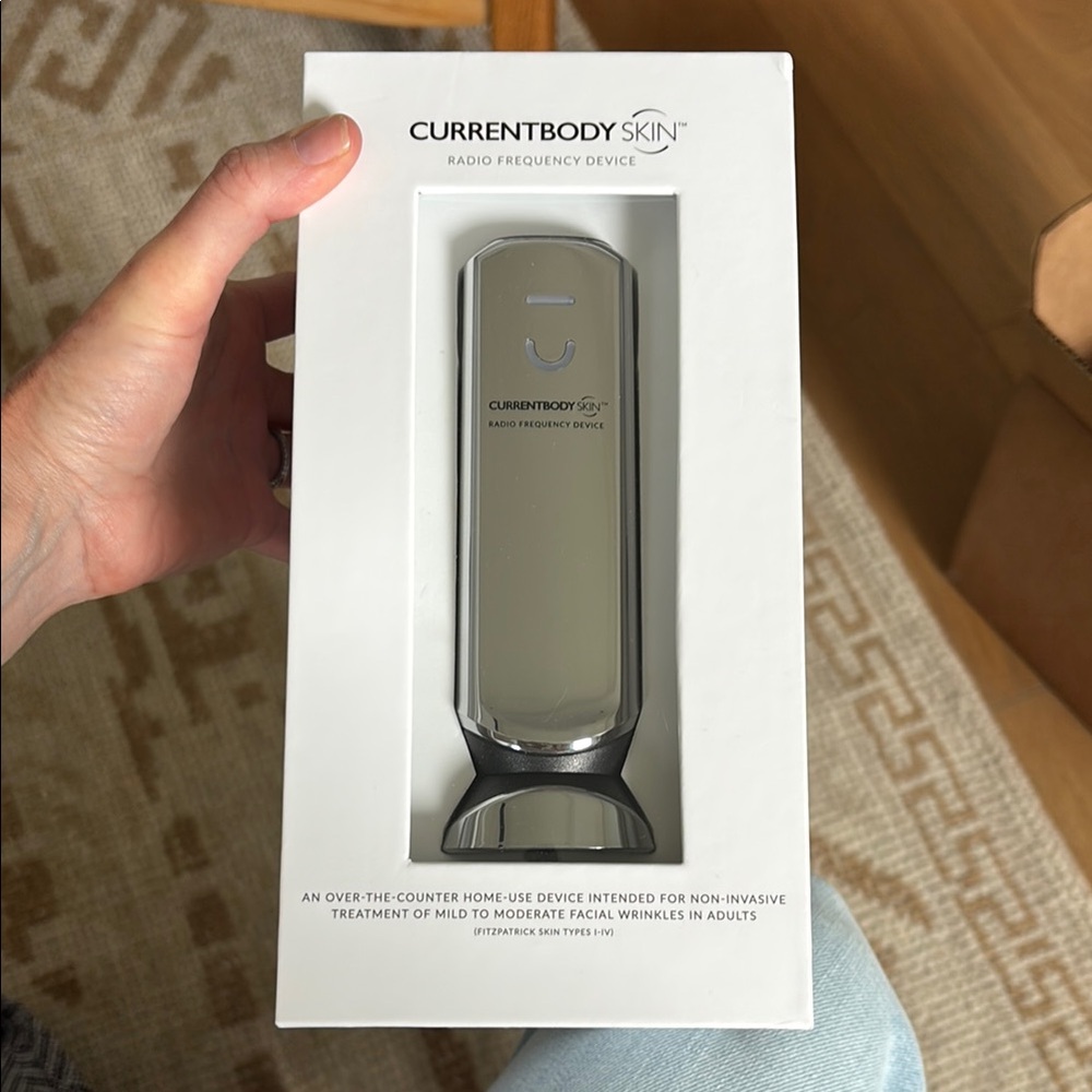 Skin Radio Frequency Device - Silver
